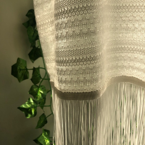 H&M SEE-THROUGH FRINGE TOP WHITE - Picture 4 of 4